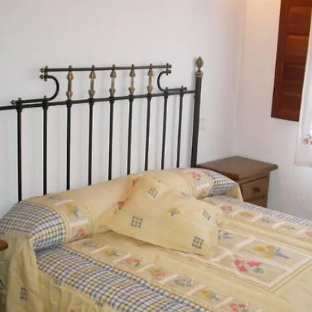 Kır Evi Ropino *